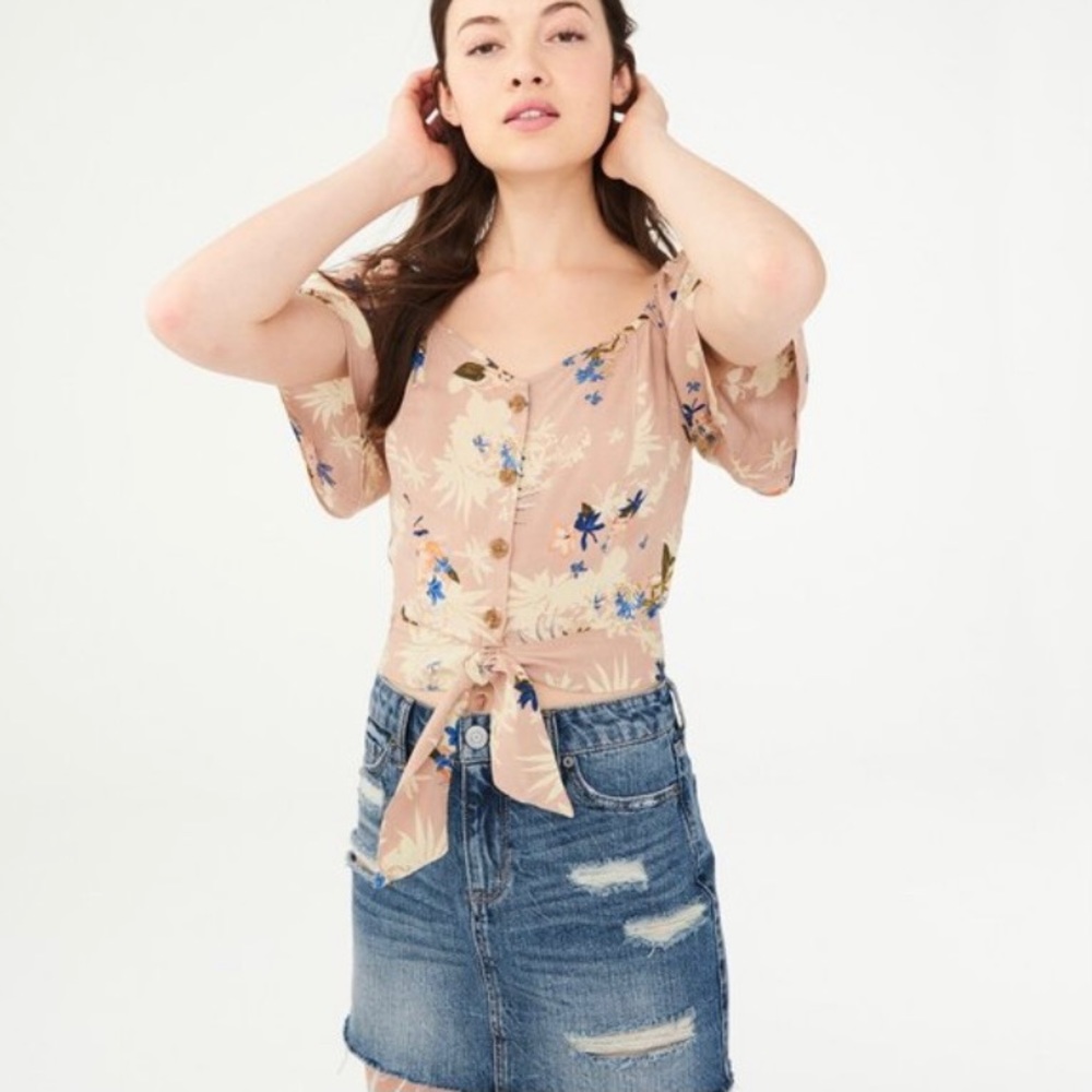 Aeropostale Floral Front Tie Crop Top M